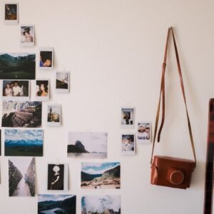 WALL HANGINGS: PHOTO COLLAGE